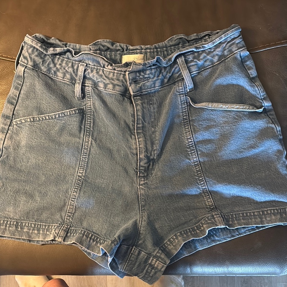 NWOT Universal Thread Blue Jean Shorts